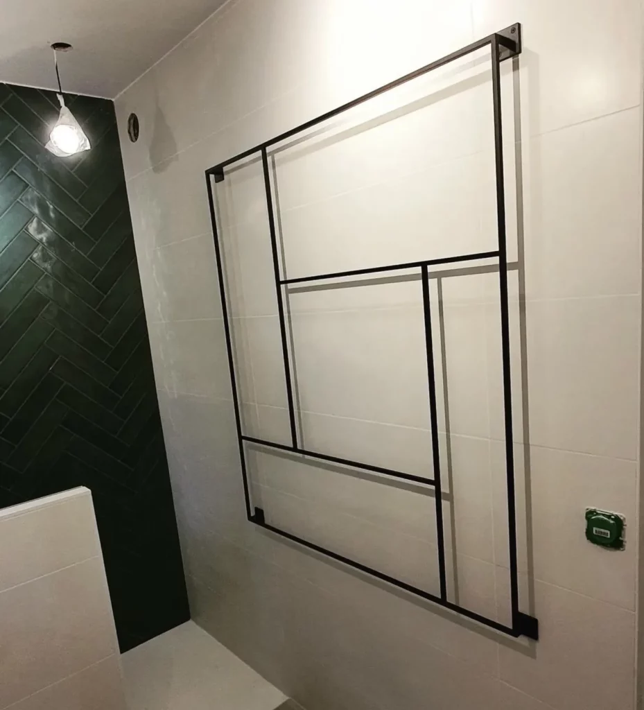 Réalisation d'un porte serviette en métal unique à Lyon